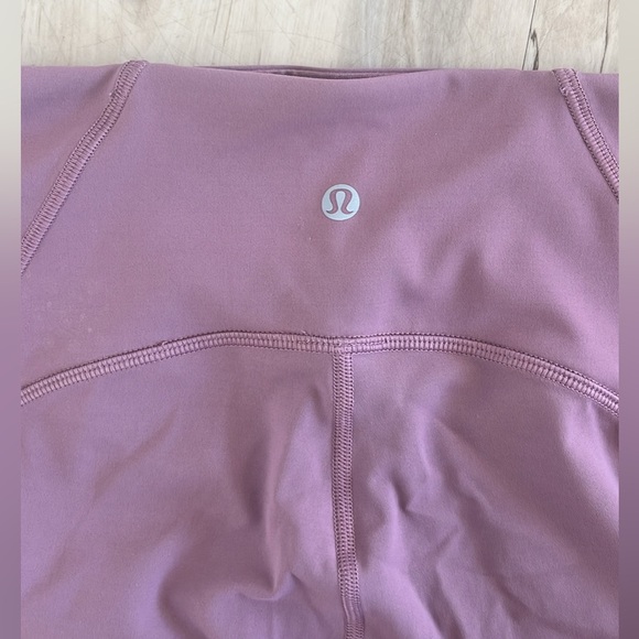 Lululemon Invigorate Leggings 25” with mesh - Picture 2 of 6
